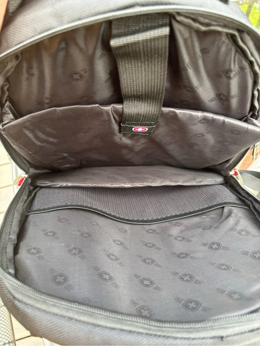 Swissgear SO NICE Backpack Red Black UNUSED Back To School Travel Bag